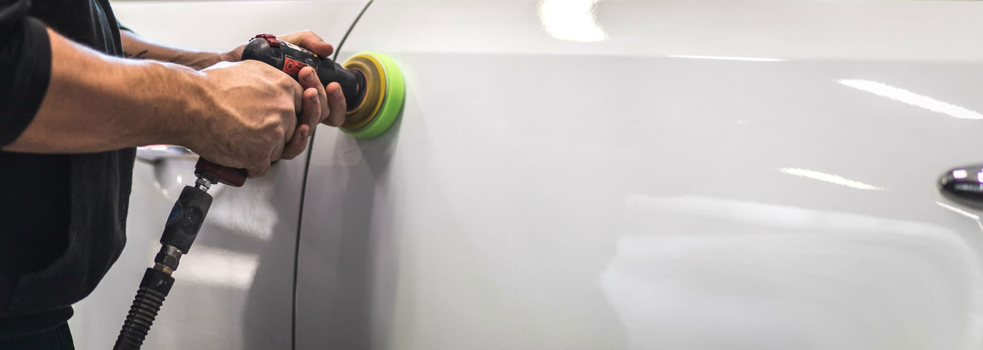 ¿Necesitas reparar la pintura de tu coche?